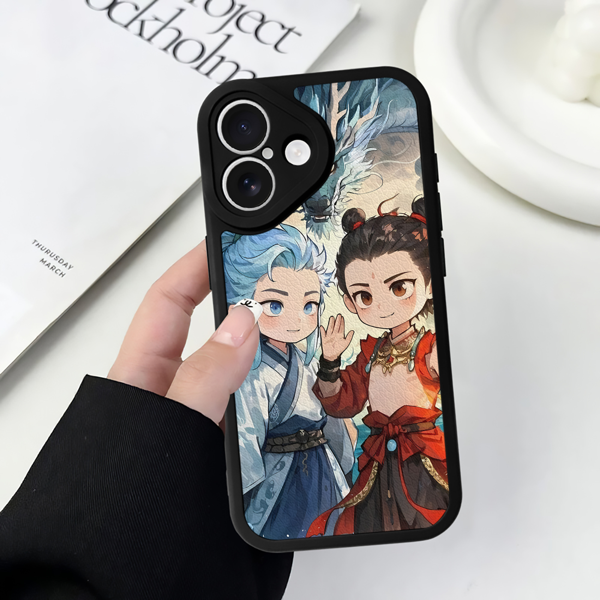 （画像用） Ne Zha 2 ナタ 魔童の大暴れ 【iPhone 16シリーズ対応】シリコンスマホケース（レザー調） 材質：シリコン